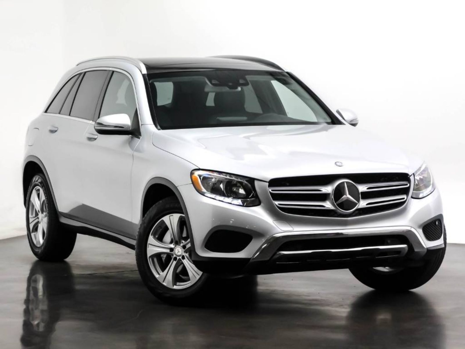 Certified Pre Owned 2016 Mercedes Benz Glc Glc 300 Rear Wheel Drive Suv