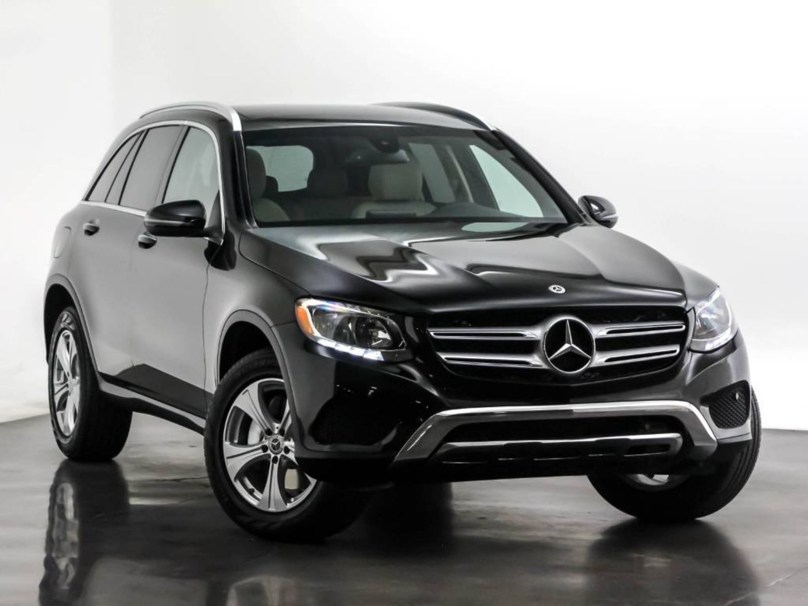 Certified Pre Owned 2018 Mercedes Benz Glc Glc 300 4matic